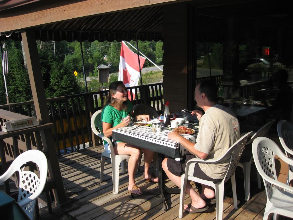 The Nordic Inn Dorset Екстер'єр фото